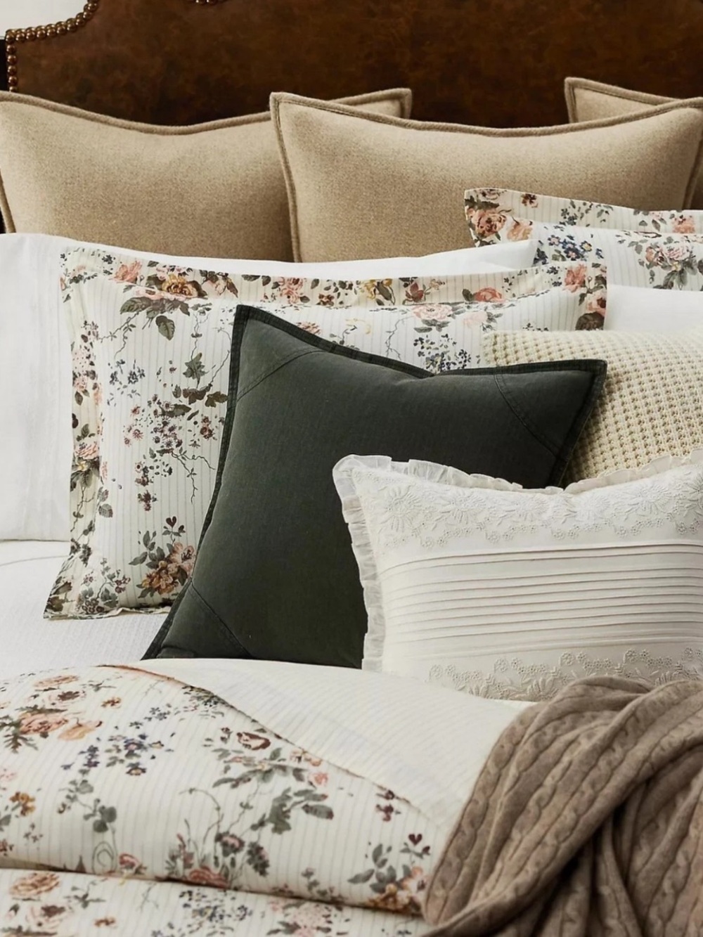Ralph Lauren Thompson Floral Stripe Set Of 2 Standard Pillow Shams $370 NWT - Picture 12 of 13